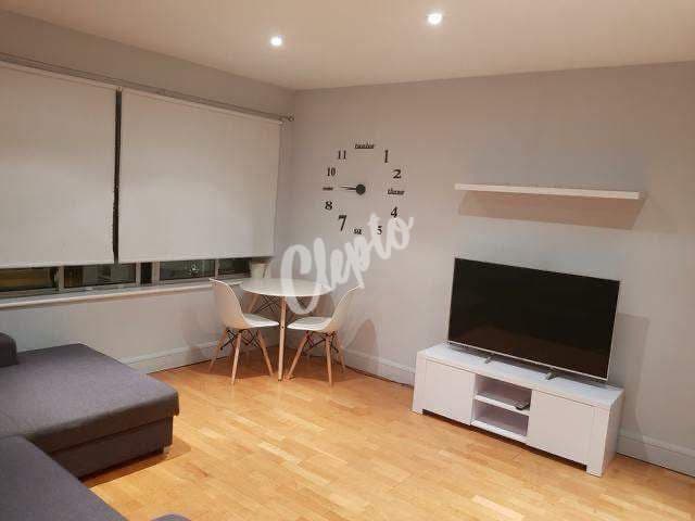 Large one bedroom flat for rent